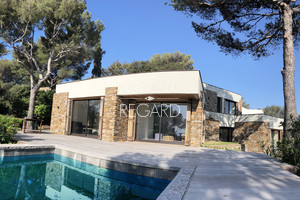 villa contemporaine vue mer au Gaou Bénat