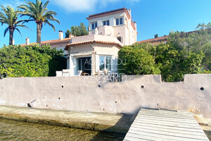 appartement pieds dans l'eau  Porquerolles