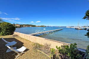 appartement pieds dans l'eau � Porquerolles