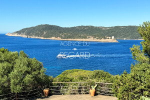 proprit vue mer sur l'le du Levant