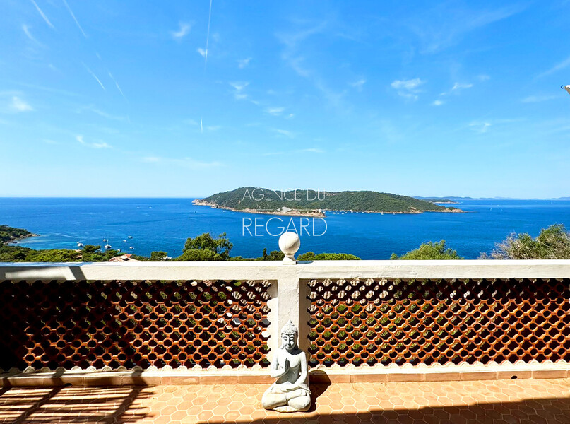 Proprit vue mer sur l'le du Levant