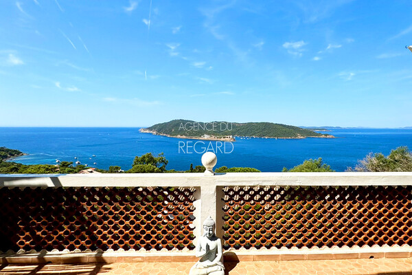 Proprit vue mer sur l'le du Levant