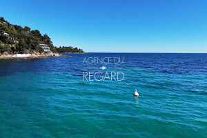 proprit pieds dans'eau au Lavandou