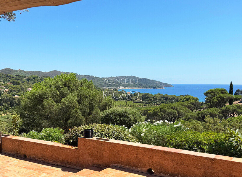 Gigaro, avec vue mer et plage  pied