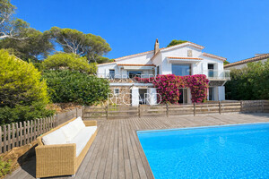 propri�t� pieds dans l'eau � Saint-Raphael