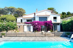 propri�t� pieds dans l'eau � Saint-Raphael