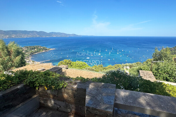 Proprit vue mer au Gaou Bnat
