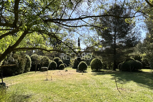 proprit  La Garde,  quelques minutes  pieds de la mer