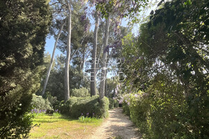 proprit  La Garde,  quelques minutes  pieds de la mer