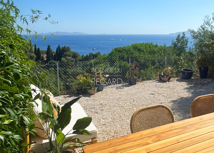 Appartement vue mer panoramique au Lavandou