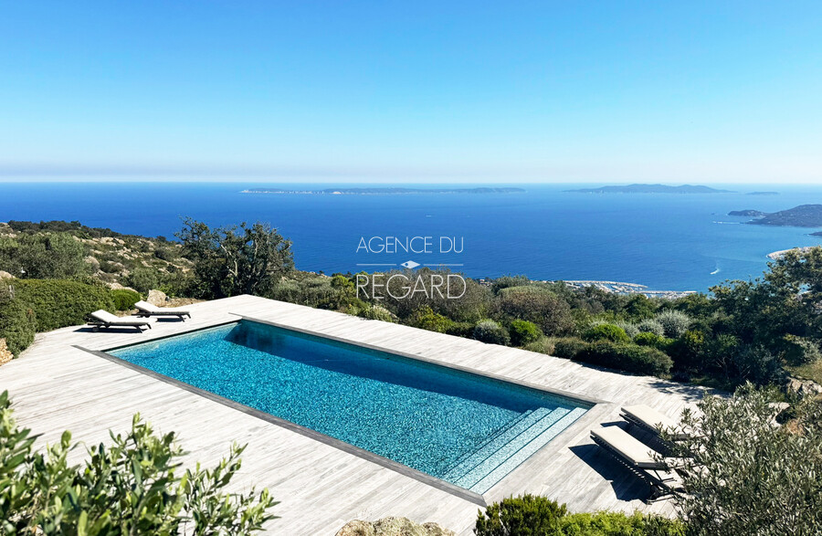 Propri�t� exceptionnelle, avec vue mer�