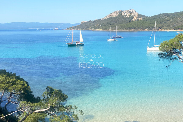 Appartement pieds dans l'eau � Porquerolles
