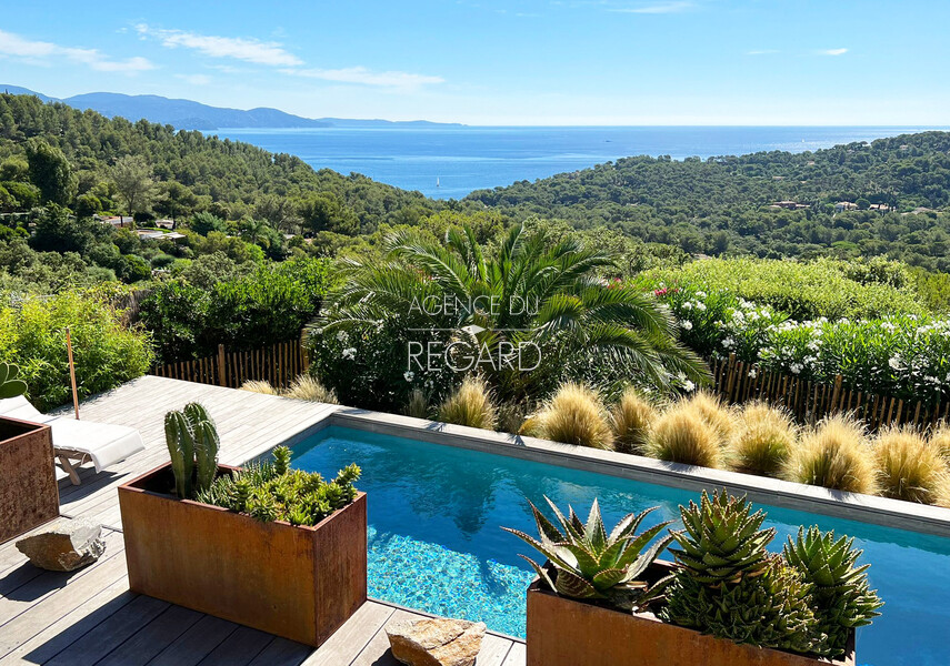 Gaou B�nat, un panorama somptueux sur la mer...