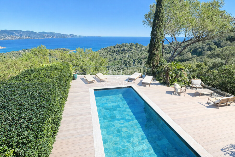 Propri�t� avec double vue mer au Gaou B�nat