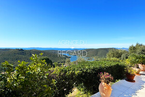 Propri�t� vue mer � Bormes-les-Mimosas