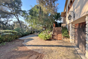 Propri�t� pieds dans l'eau au Cap B�nat