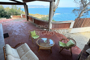 Propri�t� pieds dans l'eau au Cap B�nat